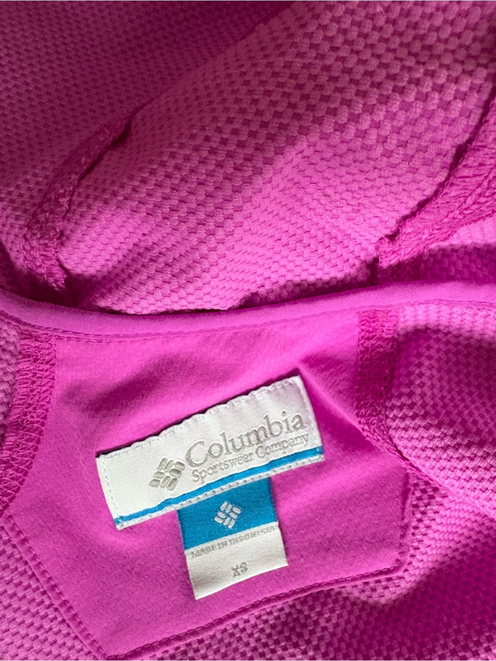 Columbia Women's Vivid Magenta Hooded Softshell Jacket - Picture 2 of 3